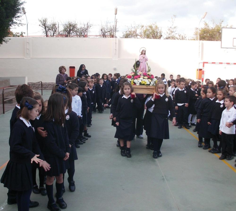 «Intentamos llevar nuestra vida religiosa en medio de este ajetreo»