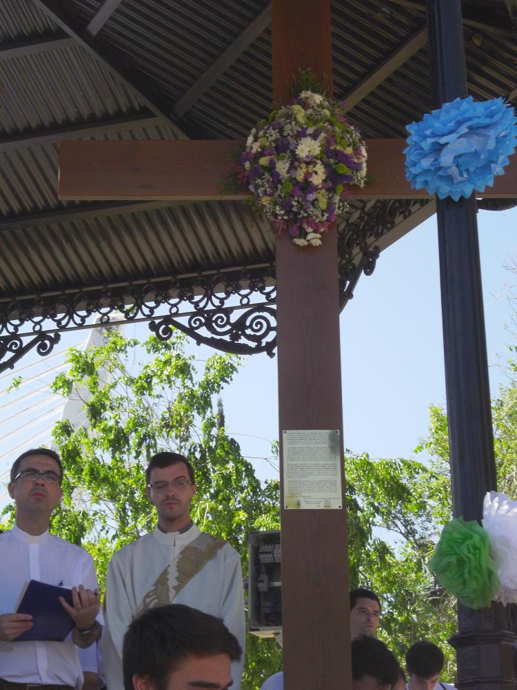 La Cruz de los jóvenes presidió la oración
