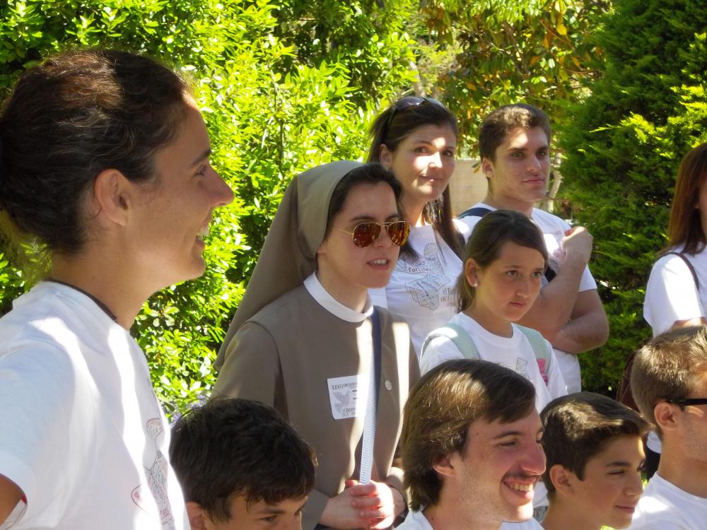 Jóvenes participantes y monitores