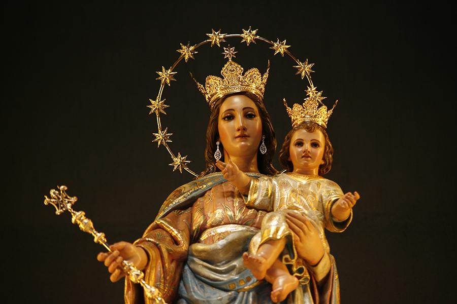 María Auxiliadora recorre las calles de Capuchinos