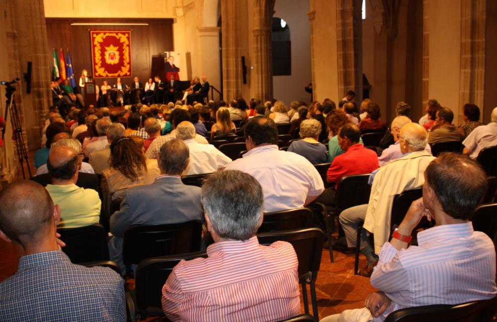 Amigos y familiares de Antonio Morales demostraron su afecto en el acto