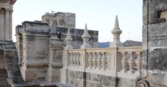 La Catedral ofrece la réplica de una balaustrada del XVIII