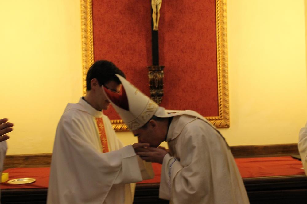 El obispo anima a los nuevos sacerdotes a ser pastores fieles