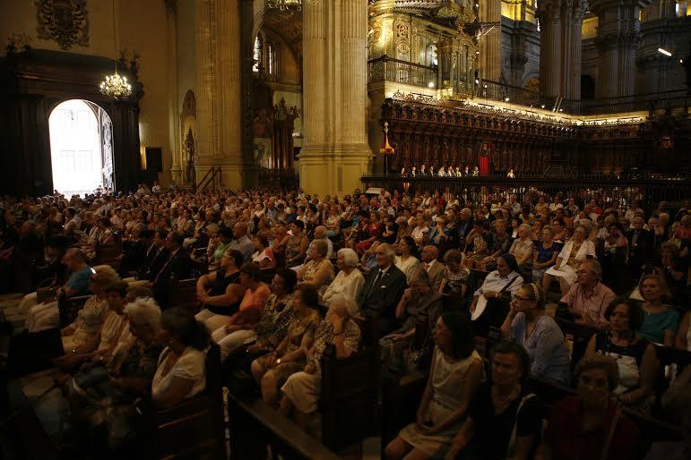 Málaga se entrega a la Virgen de la Victoria