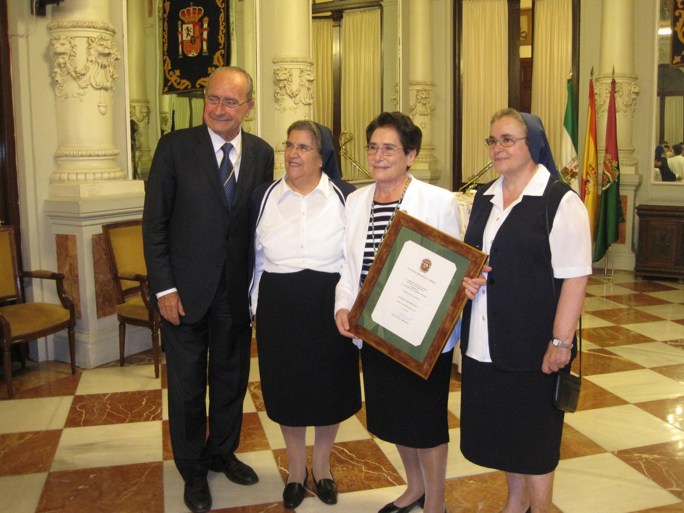 Medalla de la Ciudad al colegio San Manuel