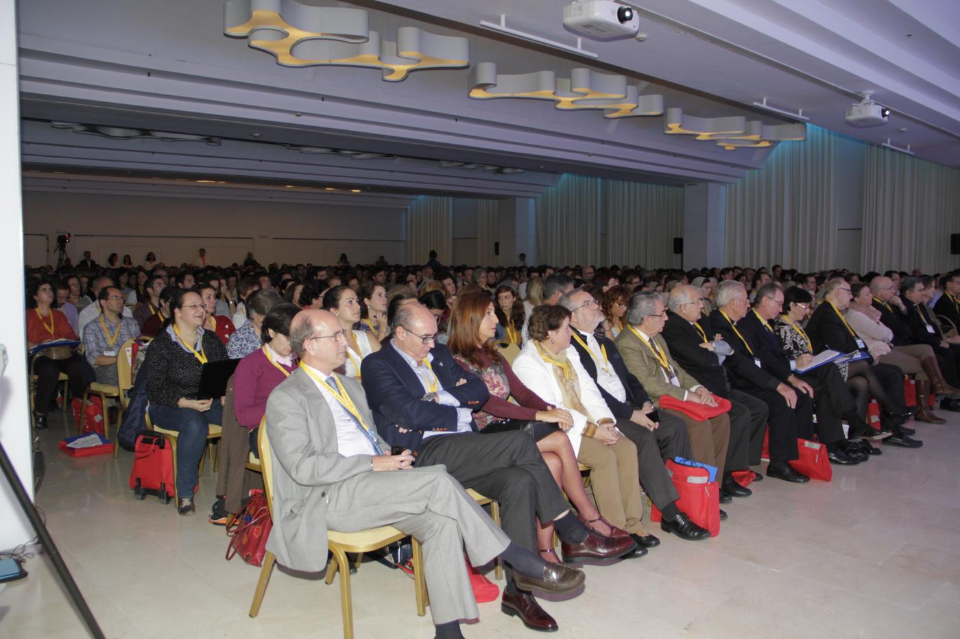 "La misión del profesor se realiza en nombre de Jesús"