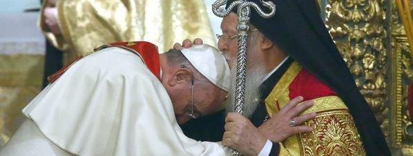 El Papa Francisco junto al Patriarca de Constantinopla