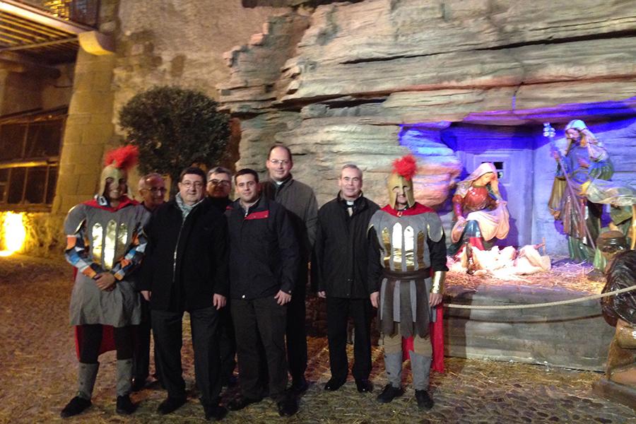 El obispo, en el belén de Melilla La Vieja