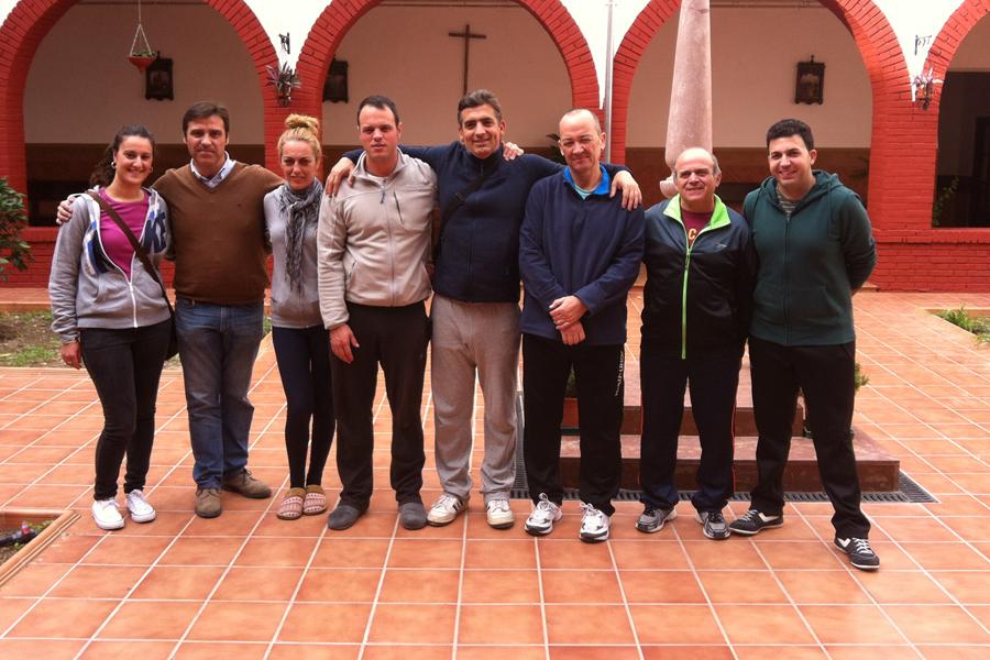 «La sociedad les da la espalda. Nosotros, la mano»