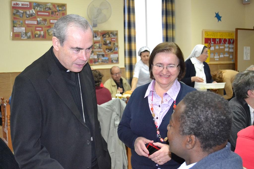 Visita del Sr. Obispo al Hogar Pozo Dulce