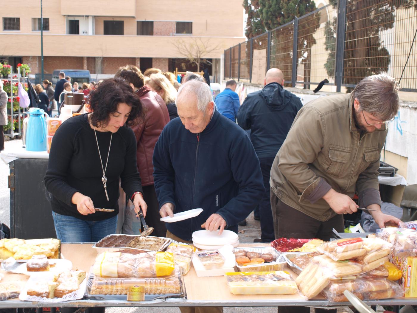 Mercadillo en la parroquia de El Salvador a beneficio de Manos Unidas