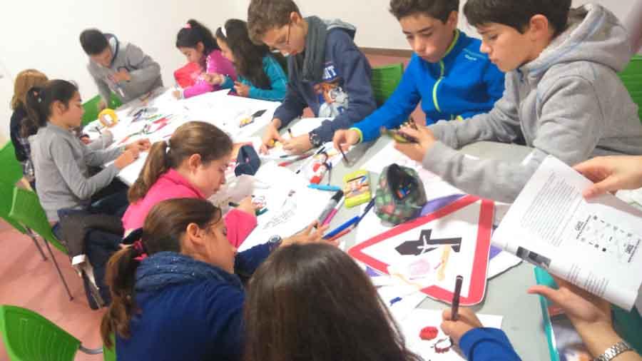 Cerca de 200 niños ponen su "corazón en obras"