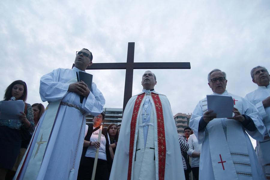 Un millar de malagueños ora por los emigrantes