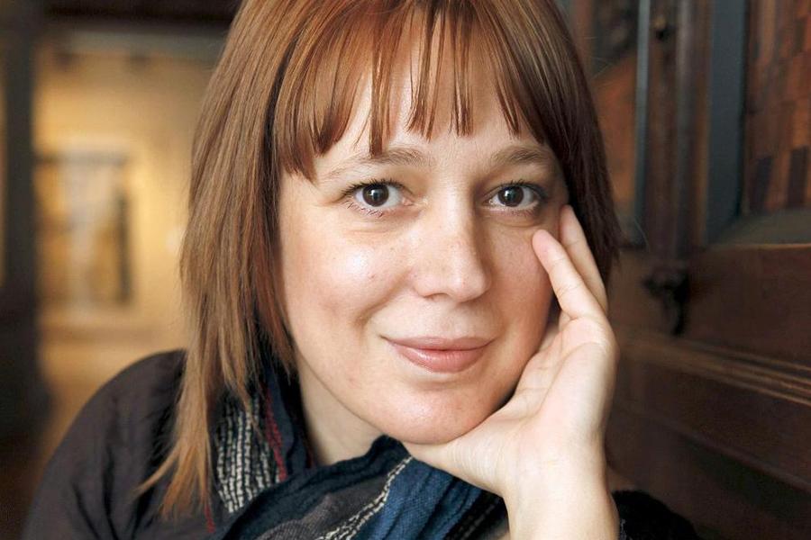 Ángela Vallvey: «He reflexionado mucho sobre la existencia de Dios»