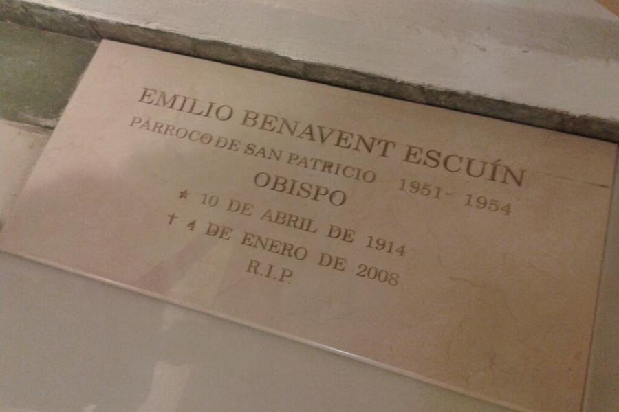 Misa en la Cripta de la parroquia de San Patricio