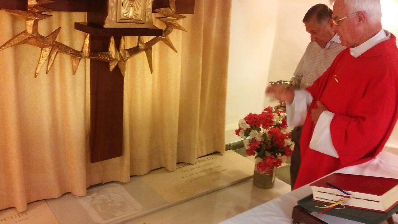 Misa en la Cripta de la parroquia de San Patricio