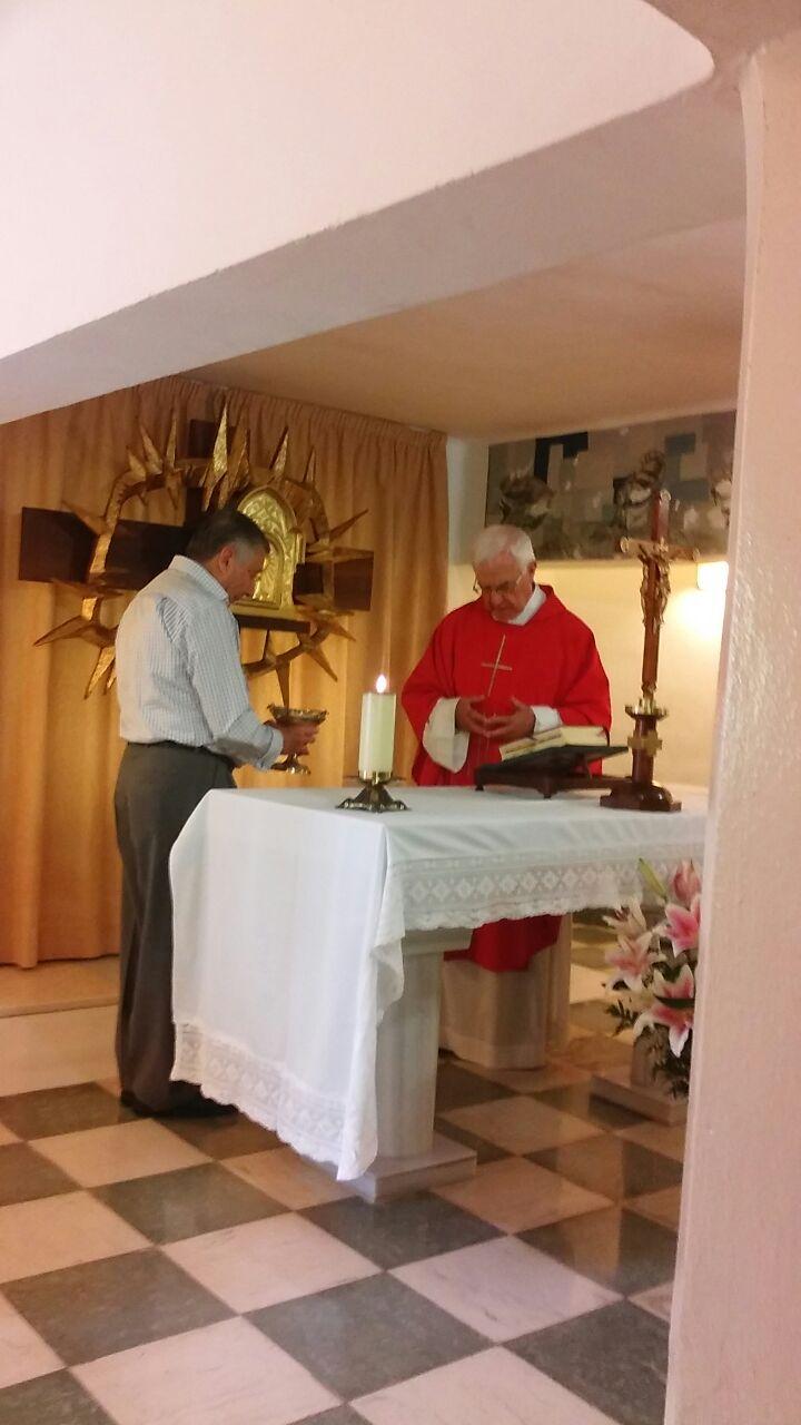 Misa en la Cripta de la parroquia de San Patricio