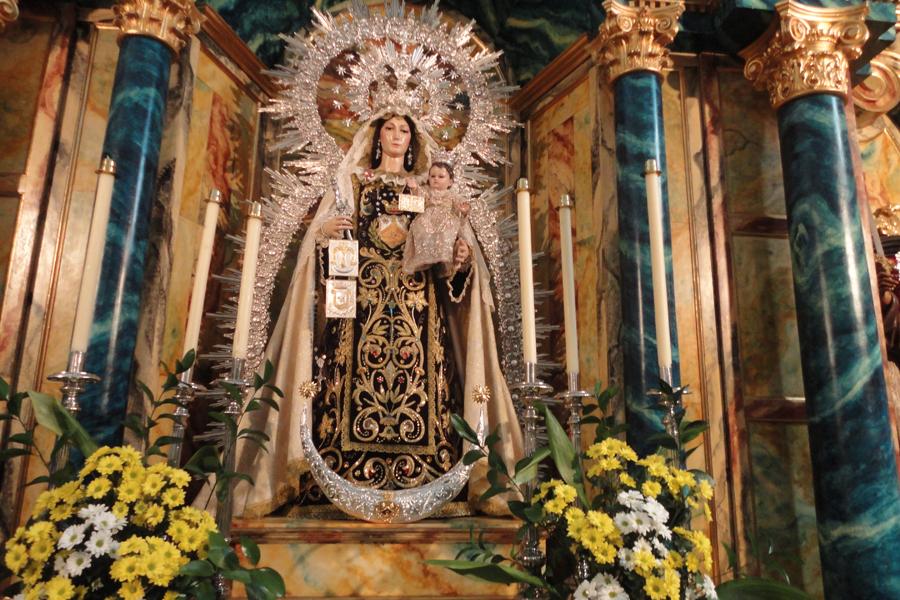 Profesión temporal de la Hna. Verónica Raveloarisoa y la Hna Joelina Razafimilanto