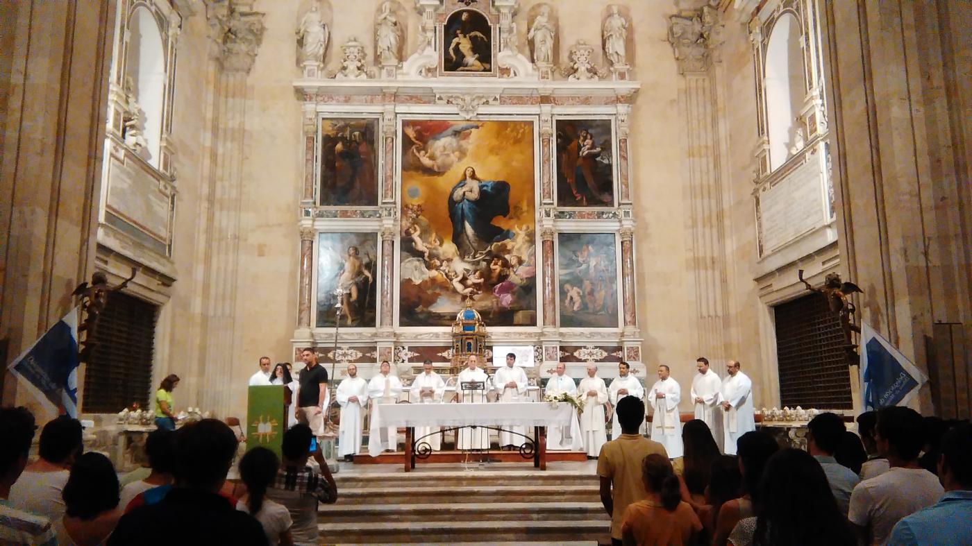 Adoremus celebrado en la parr. Purísima Concepción de Salamanca