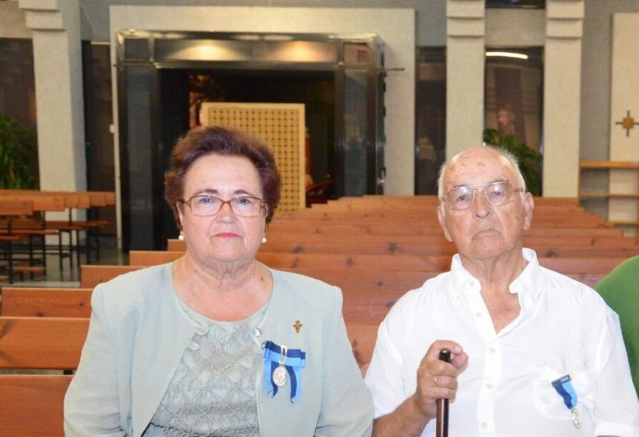 Rosa y Esteban con la Medalla 'Pro Ecclesia Malacitana' 