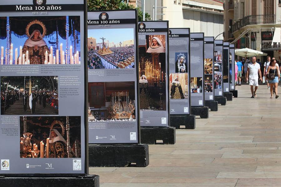 Mena muestra su historia