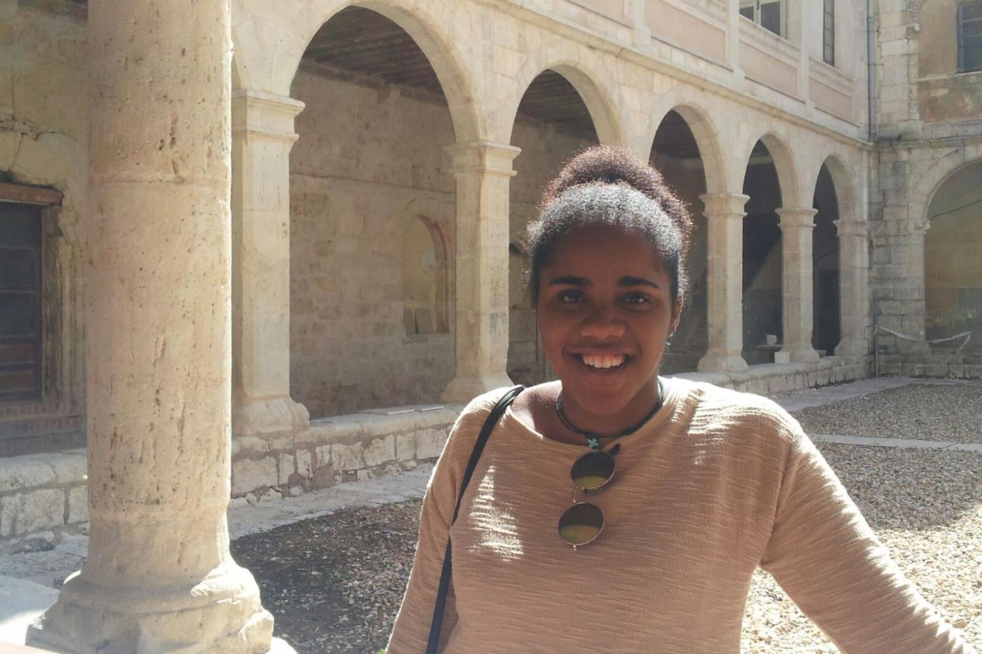 «Volví a rezar el rosario de la mano de Youtube»