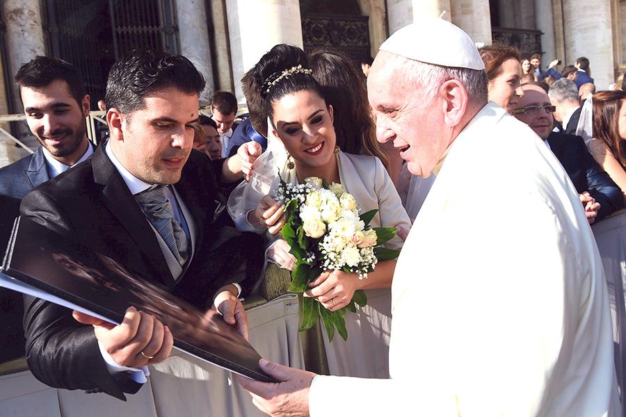 El Cristo de la Misericordia, ante el Papa