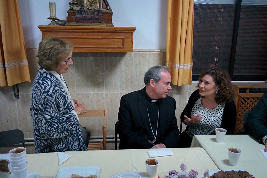 El obispo se acerca a las periferias