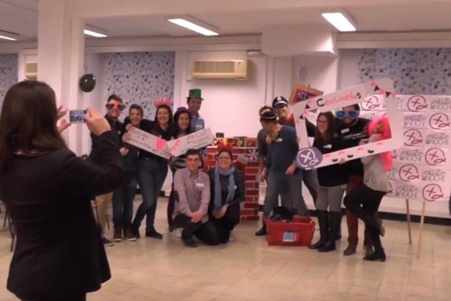 ¿Qué hacen los jóvenes por la noche?