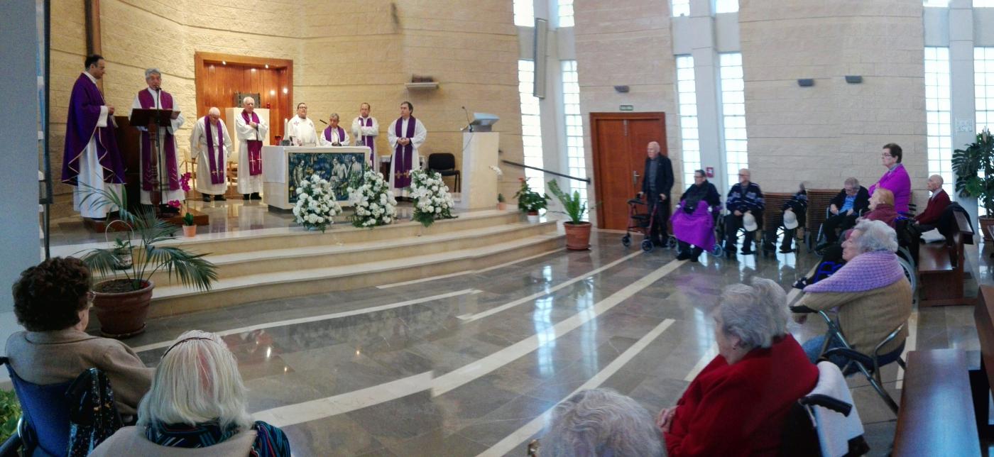 Eucaristía celebrada en la capilla del Buen Samaritano