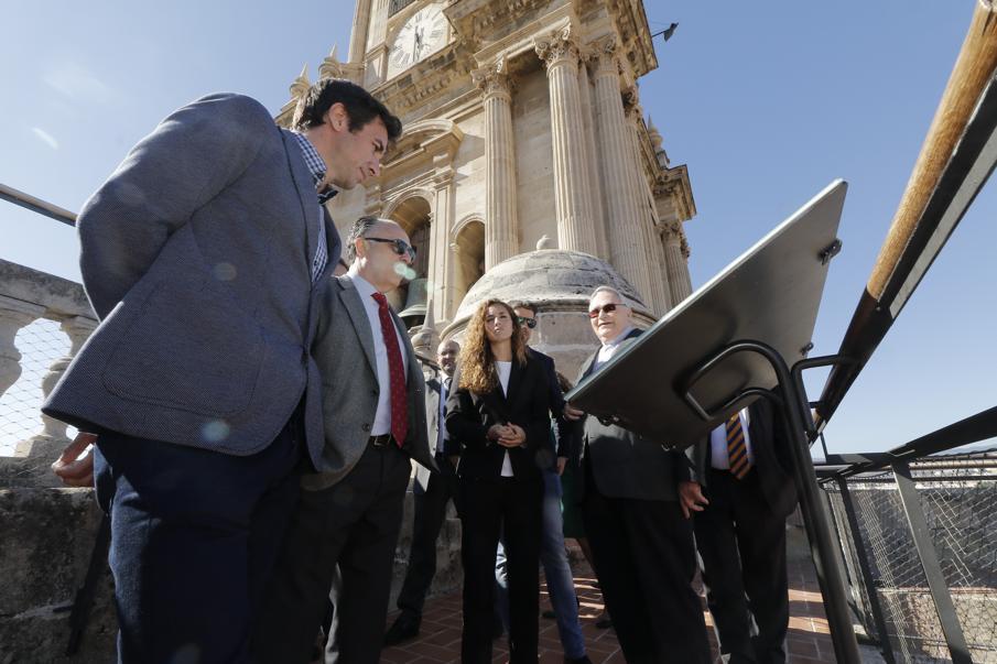 Momento de la visita a las cubiertas de la Catedral