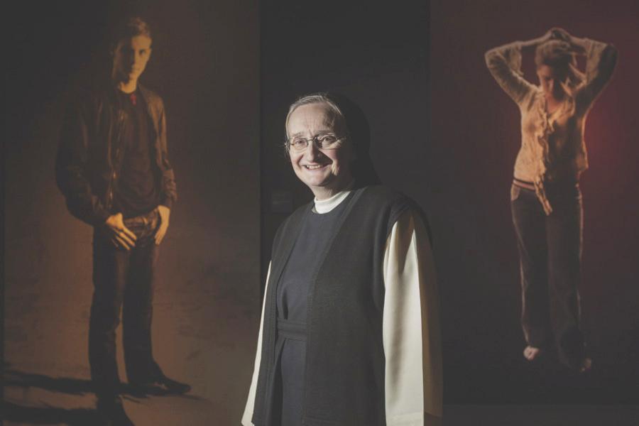 Sor Isabel Guerra: «Cuando el Papa me mira desde el lienzo, me interpela»