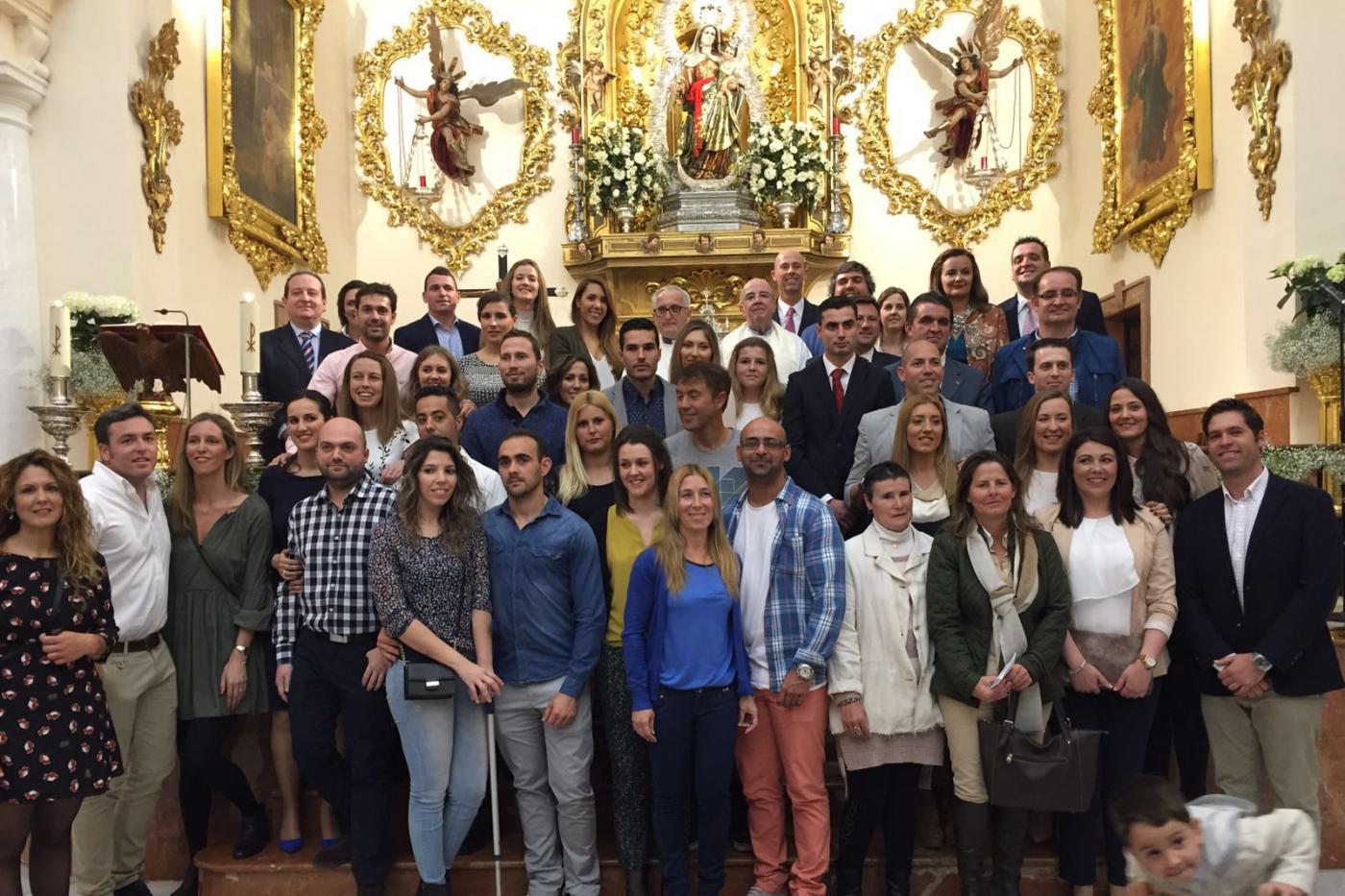 Un grupo numeroso de feligreses de Fuengirola recibe la confirmación