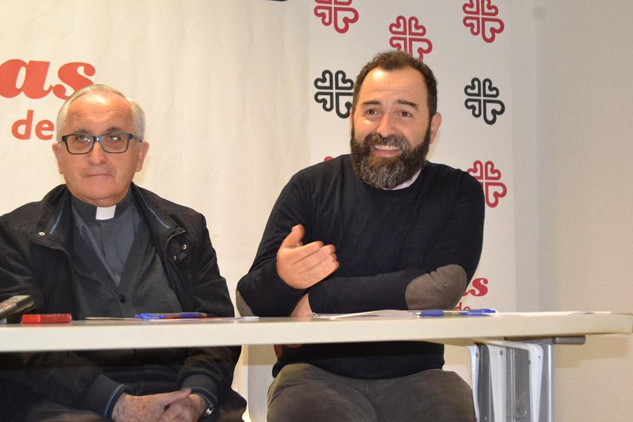 Francisco Cansino, de CEAR, en un momento de la rueda de prensa 