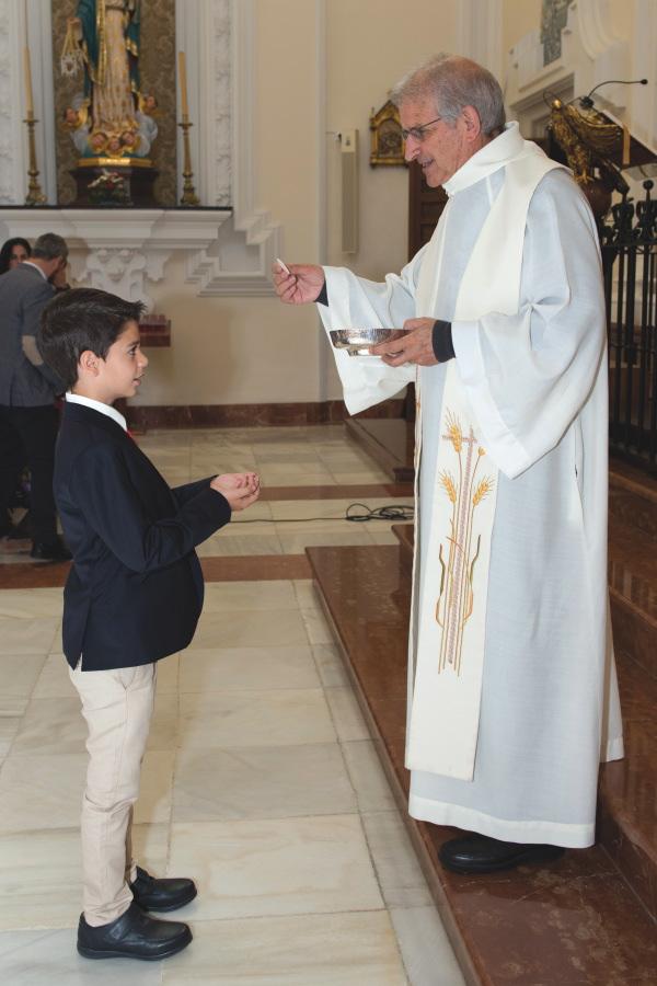 Pedro Soriano recibió por primera vez la comunión en la parroquia de Nuestra Señora del Carmen, en Málaga
