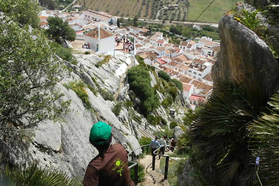 Niños y jóvenes del arciprestazgo de Álora peregrinan a la Ermita de la Sierra, Valle de Abdalajís