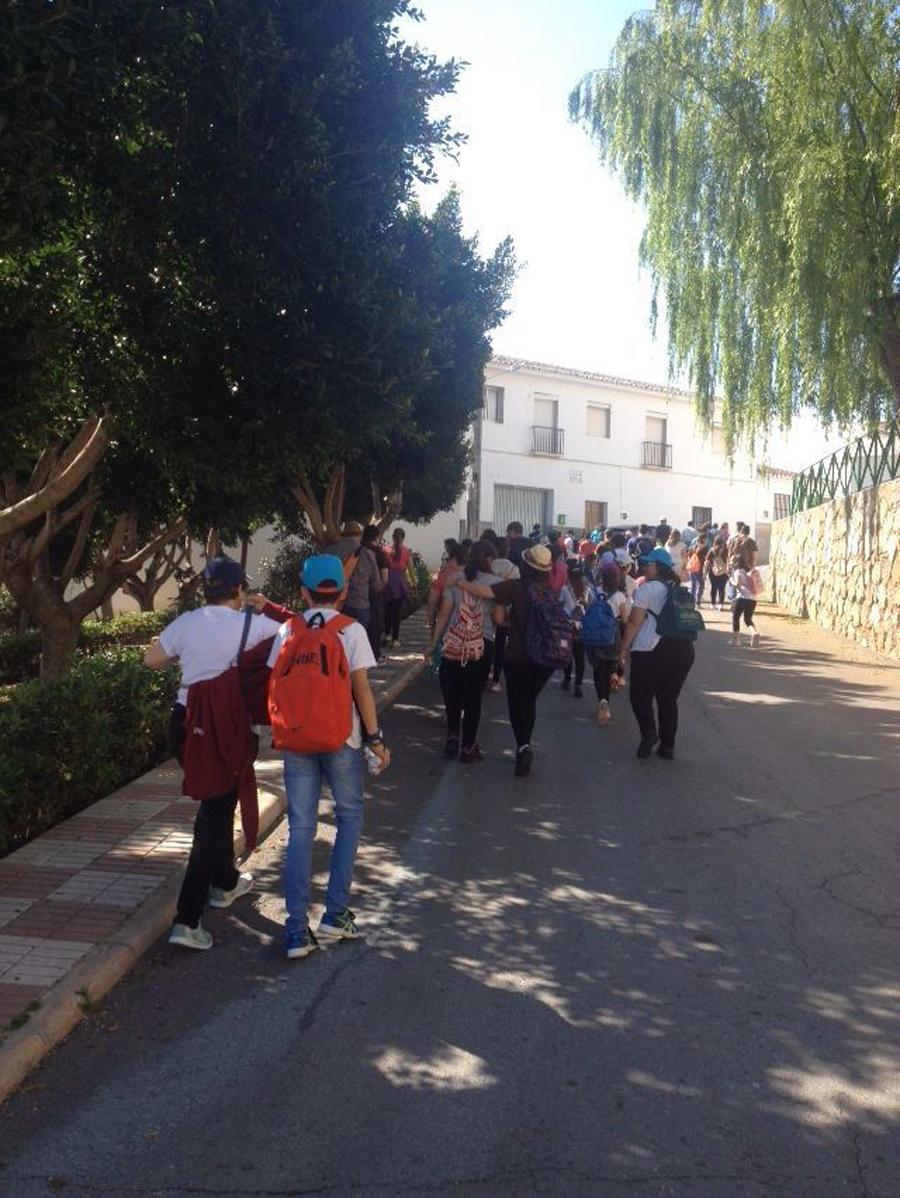 Niños y jóvenes del arciprestazgo de Álora peregrinan a la Ermita de la Sierra, Valle de Abdalajís