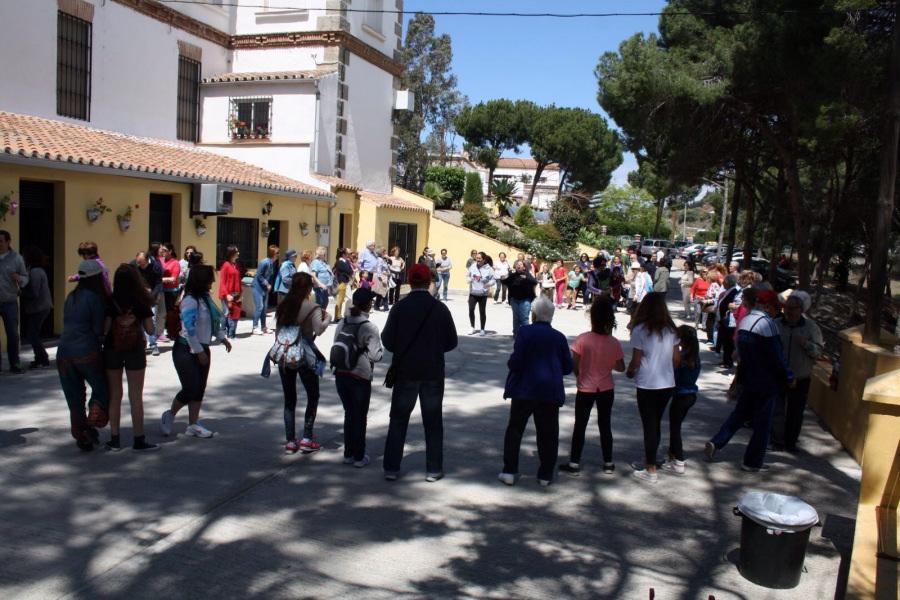 Participantes en la convivencia de El Salvador en Trayamar