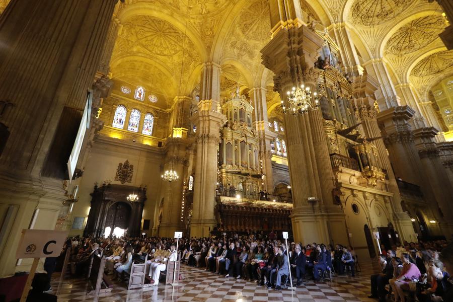 Aspecto de la Catedral durante la coronación. FOTO: S. FENOSA