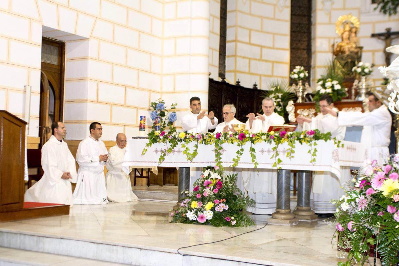 Misa en la que se instituyeron los ministerios de acólito y lector de Fernando Moreno