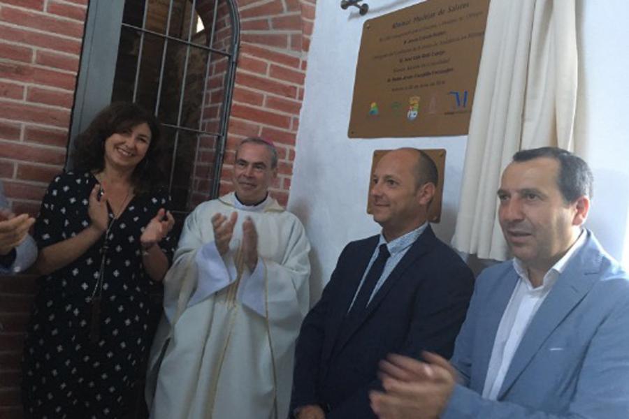 «¡Queridos salareños, sed faros de la luz de Cristo!»