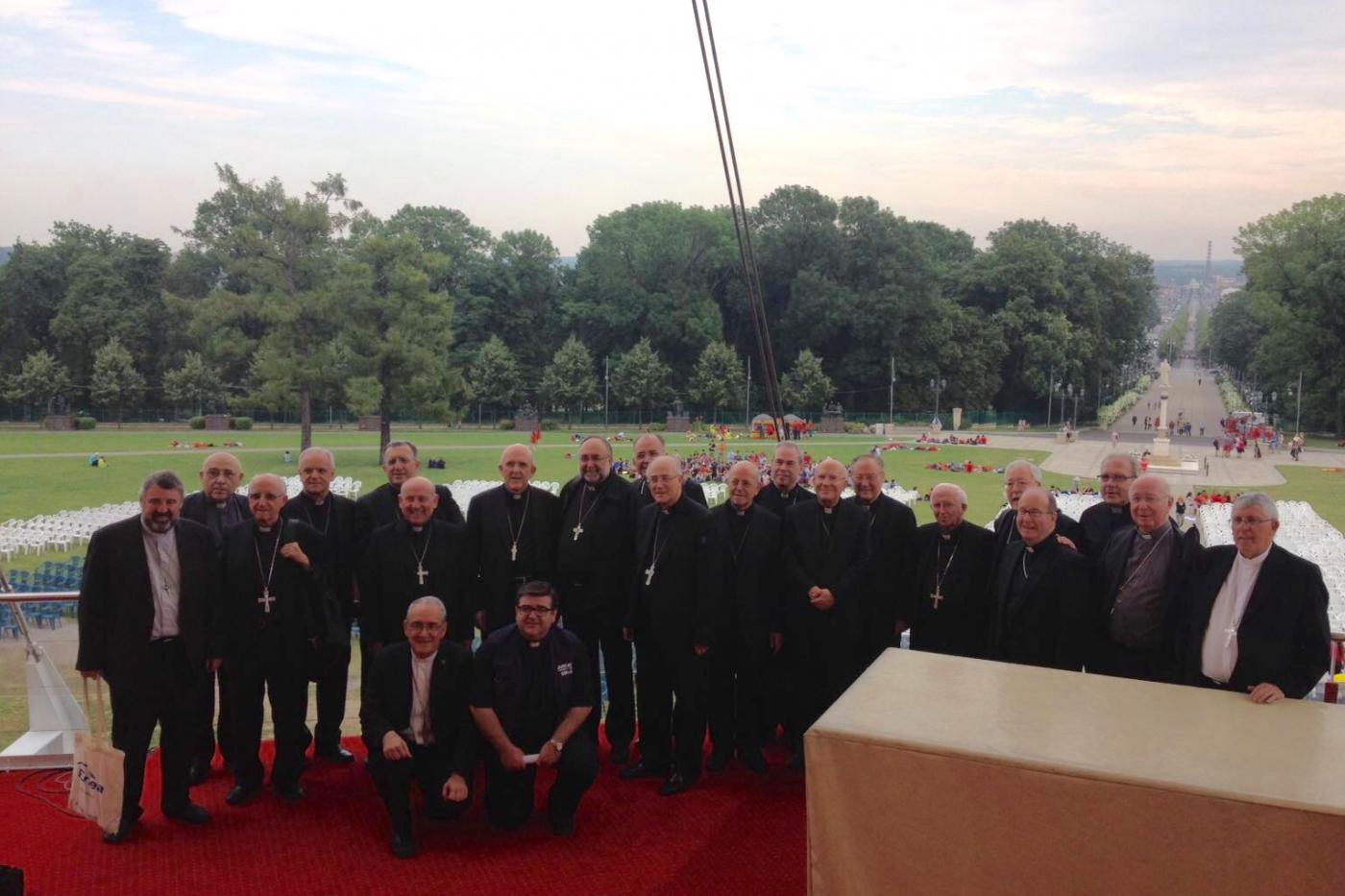 AUDIO: El obispo a los jóvenes: «Cargad el corazón de ilusión»