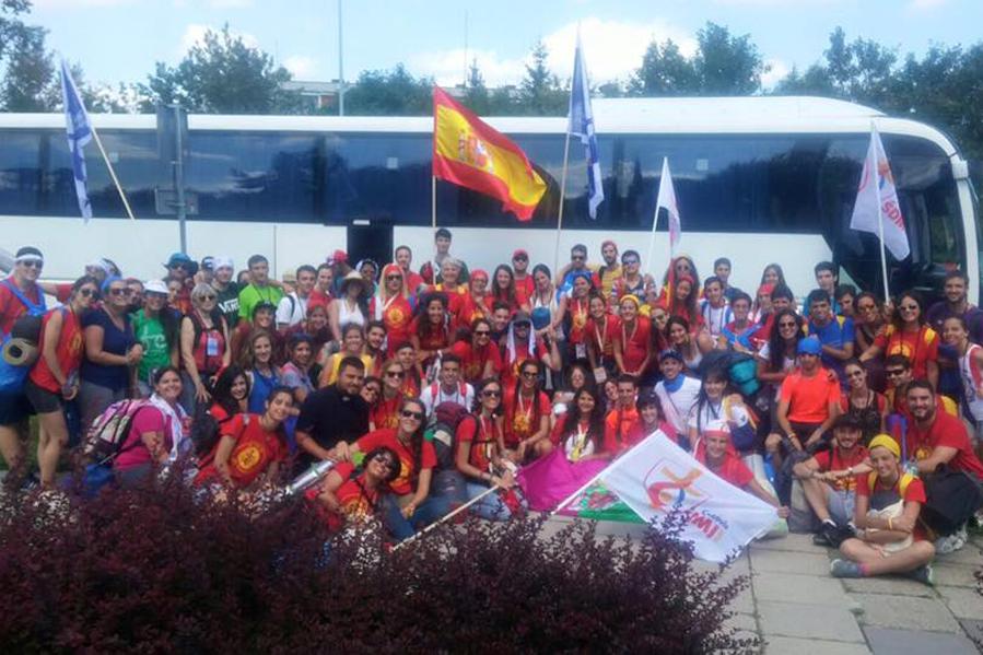 Encuentro de los jóvenes de la JMJ Cracovia con el Sr. Obispo