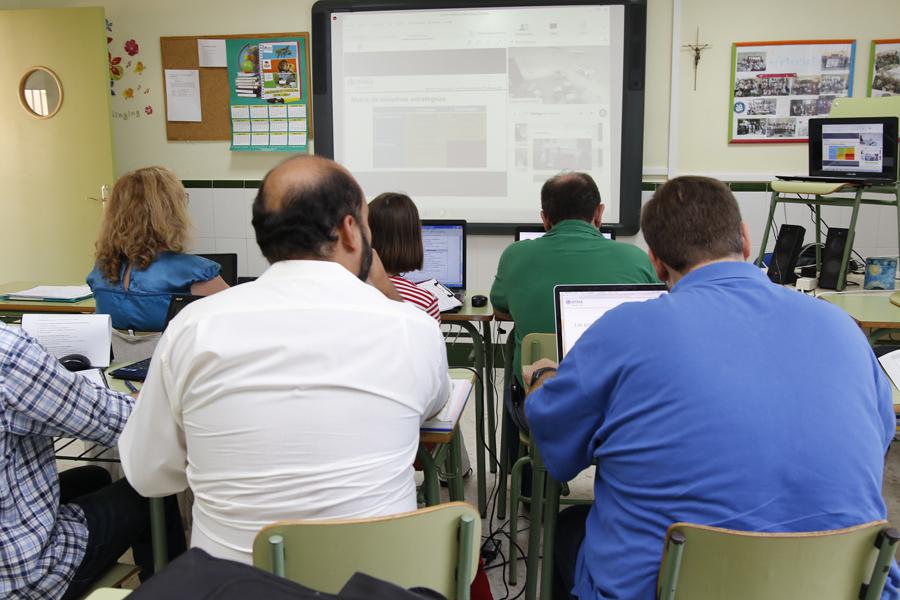 Seis profesores de Religión comienzan el Máster de Secundaria