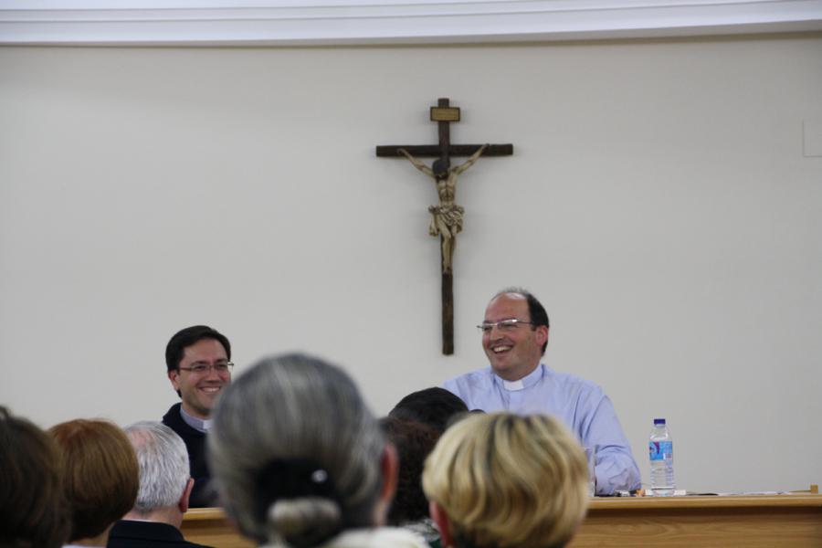Conferencia del sacerdote Guillermo Tejero, profesor de Moral, en el ciclo sobre "Amoris laetitia"