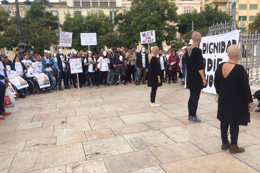 Flashmob en la Plaza de la Merced con motivo del Día de las Personas Sin Hogar 