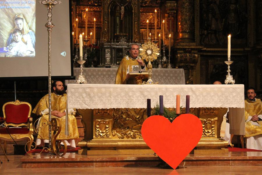 Vigilia de la Inmaculada en el Santuario de la Victoria // M. J OTERO