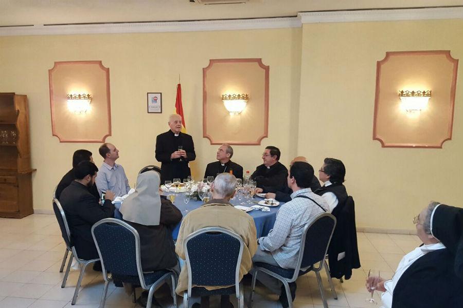 Momento de la celebración del cumpleaños de D. Ramón Buxarrais