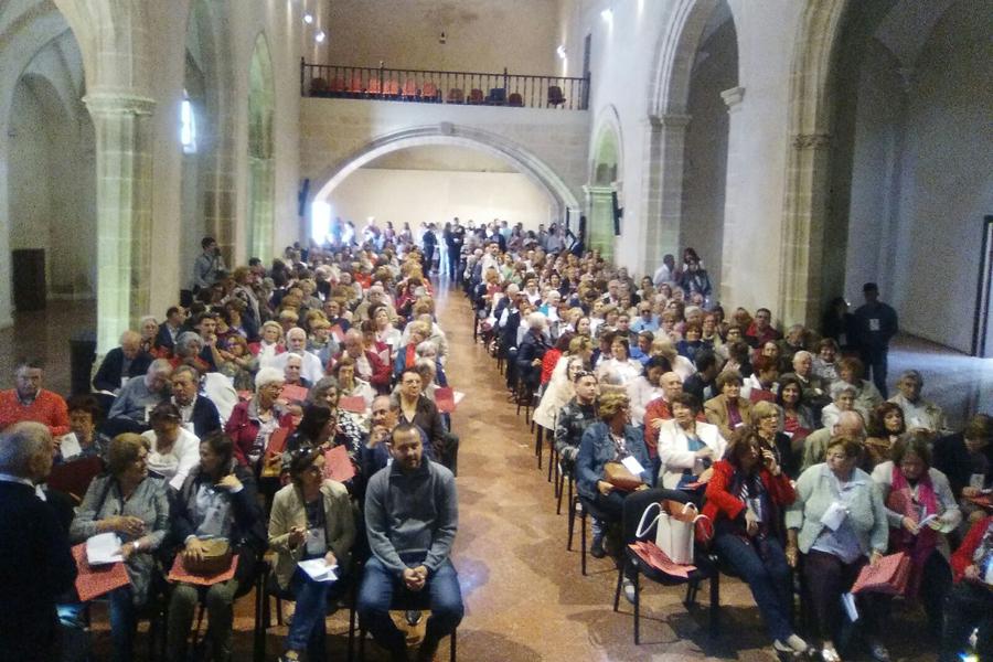 "Llamados a ser comunidad: presencia profética de Cáritas"