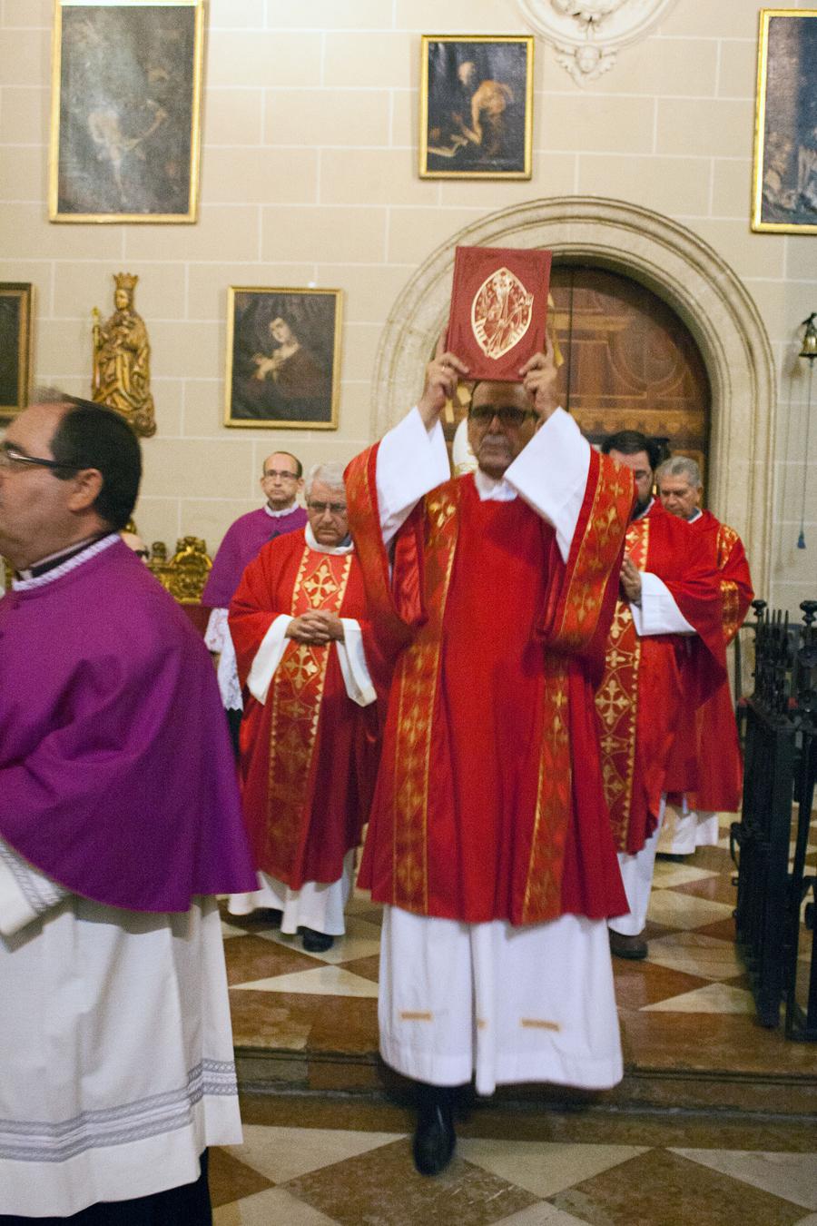 Confirmaciones en la Catedral de Málaga // M. ZAMORA